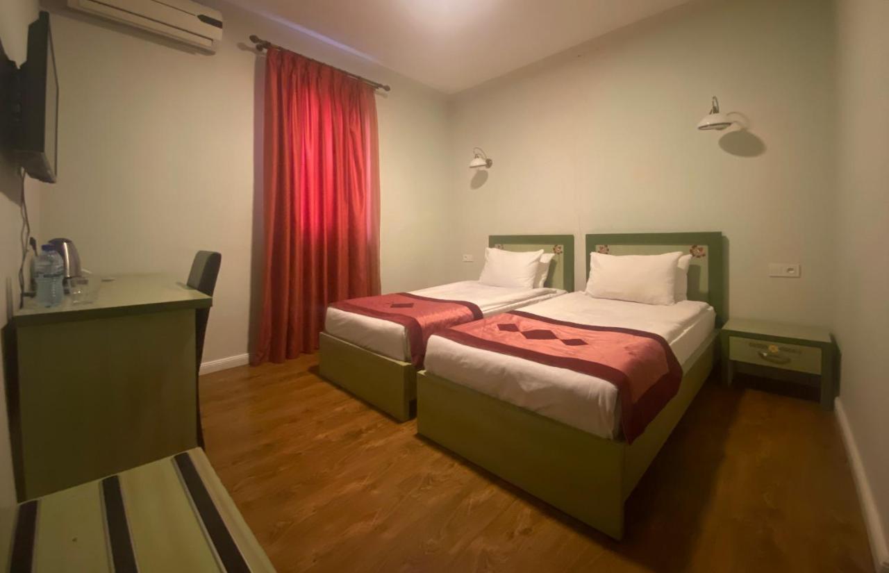 טביליסי Prestige Palace - Esquisse Hotel חדר תמונה