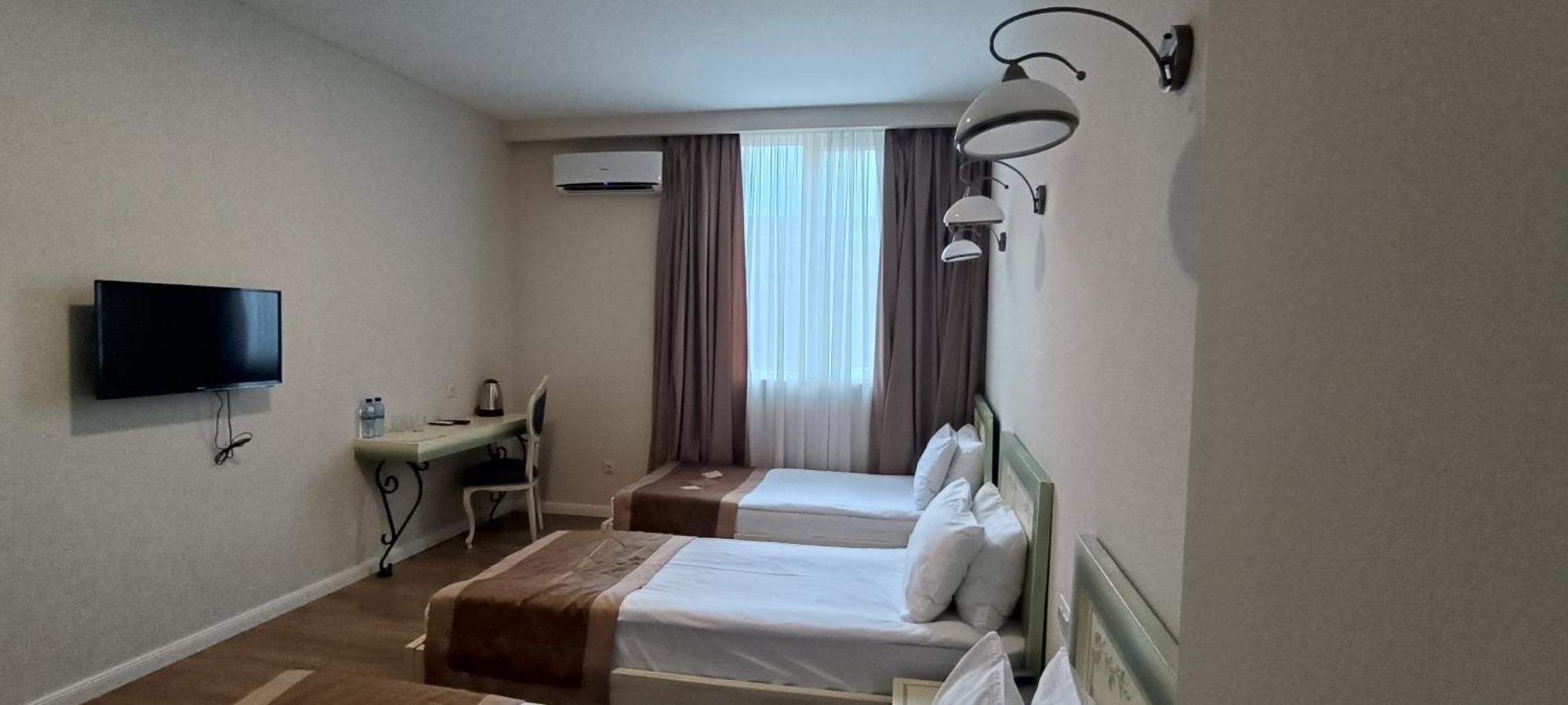 טביליסי Prestige Palace - Esquisse Hotel חדר תמונה