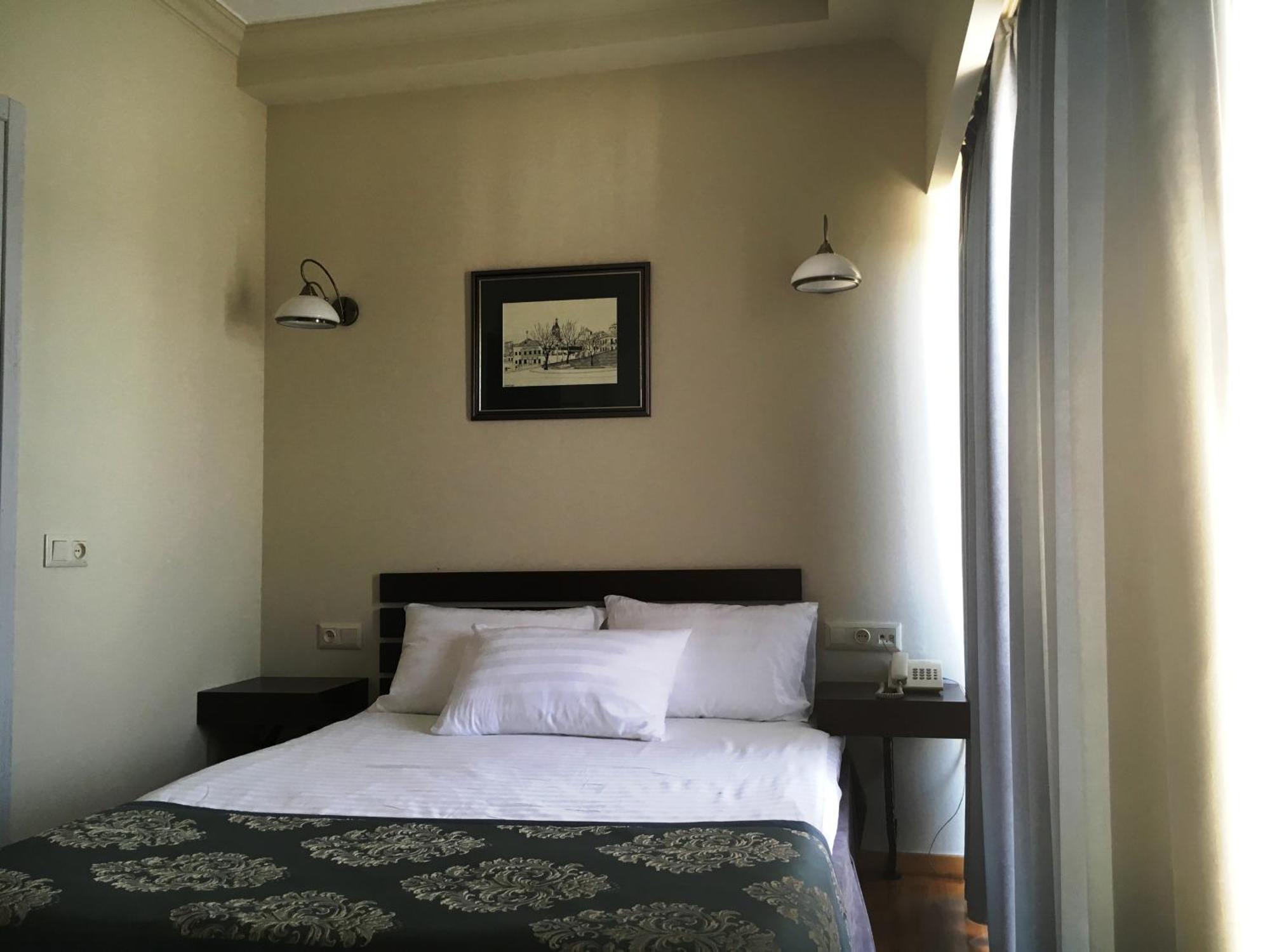 טביליסי Prestige Palace - Esquisse Hotel חדר תמונה